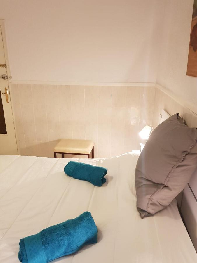 Wish Suite Dolores Leon De Triana เซบีญา ภายนอก รูปภาพ